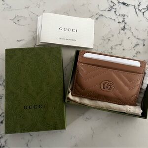 Gucci cardholder with box